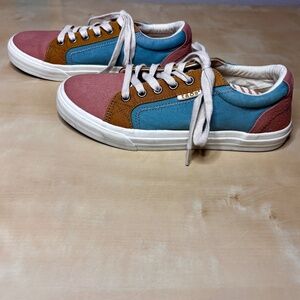 Taos Plim Soul - Beach Multicolor Canvas Shoes - Size 7